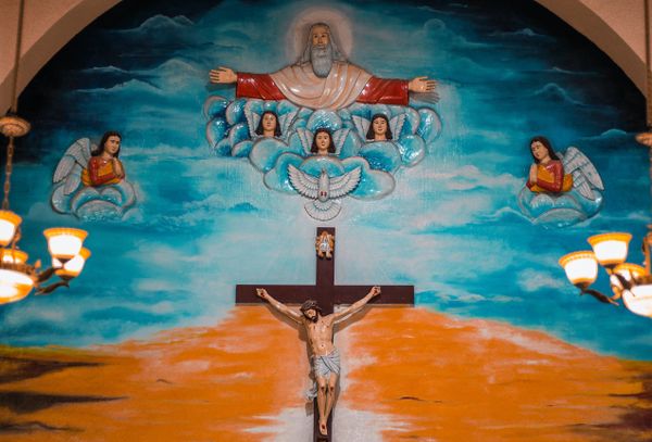 Homilía de Padre Pedro - Domingo de la Trinidad
