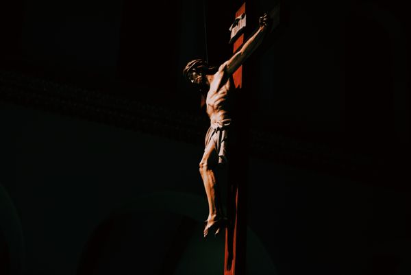 Homilía de Padre Adan - Viernes Santo